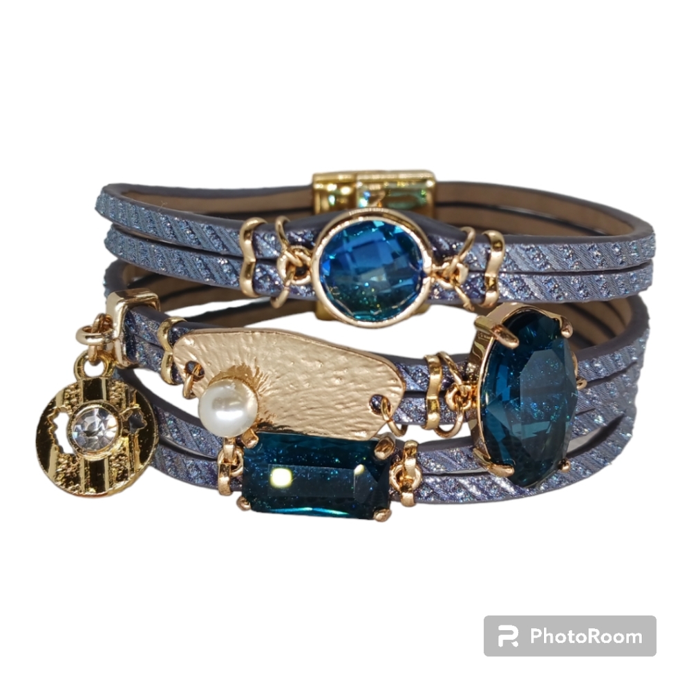 Leather & Glass stone bracelet with gold wing and pearl magnetic clasp